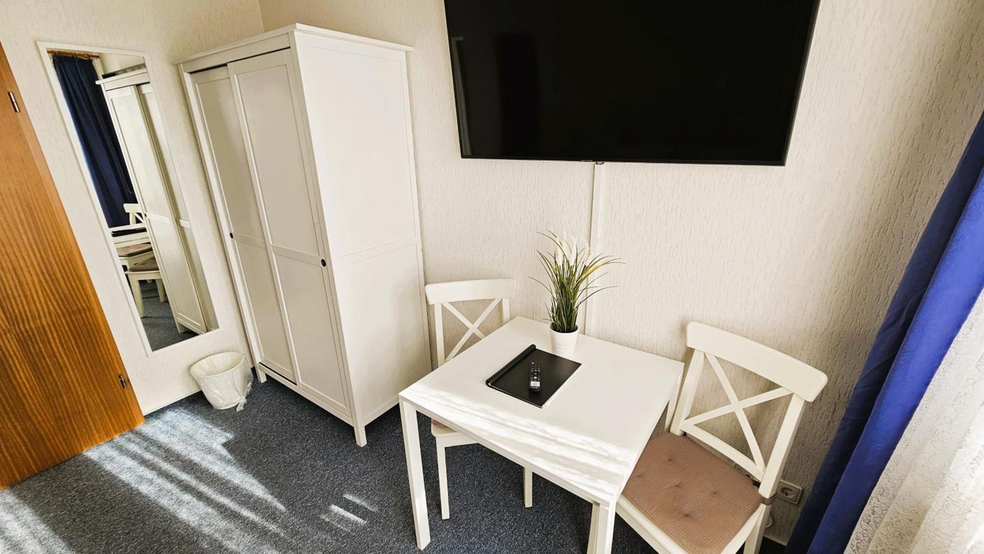 Hotel Dorfkrug Buesum Room photo