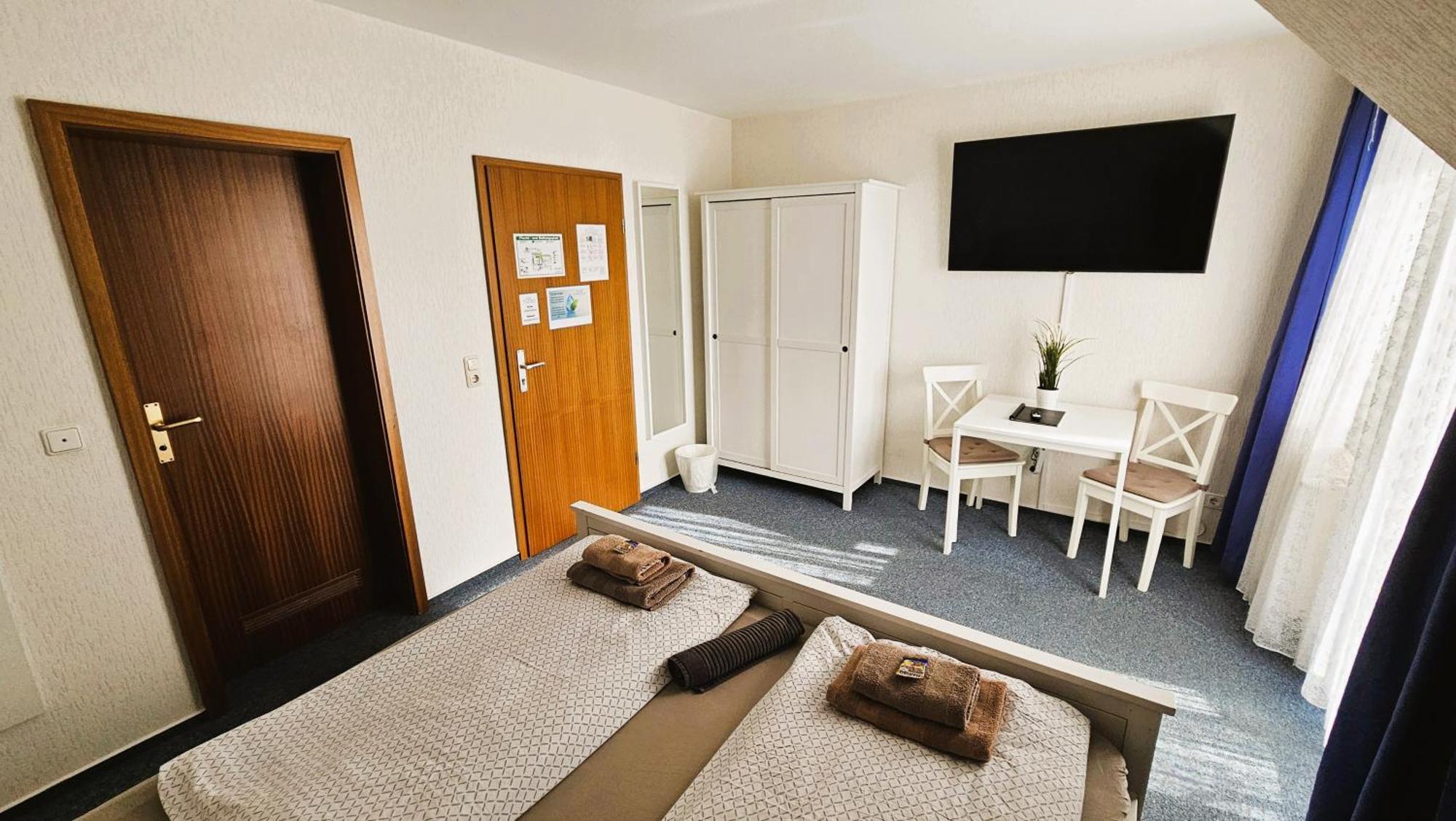 Hotel Dorfkrug Buesum Room photo