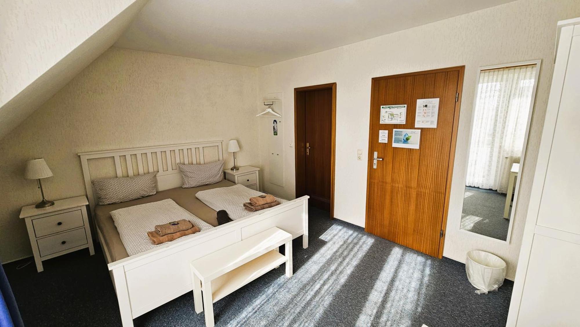 Hotel Dorfkrug Buesum Room photo