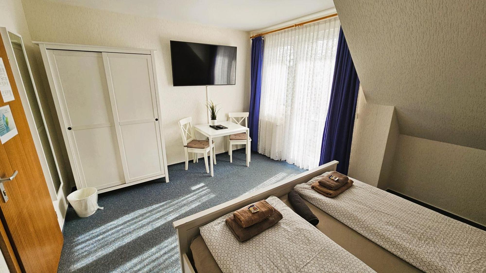 Hotel Dorfkrug Buesum Room photo