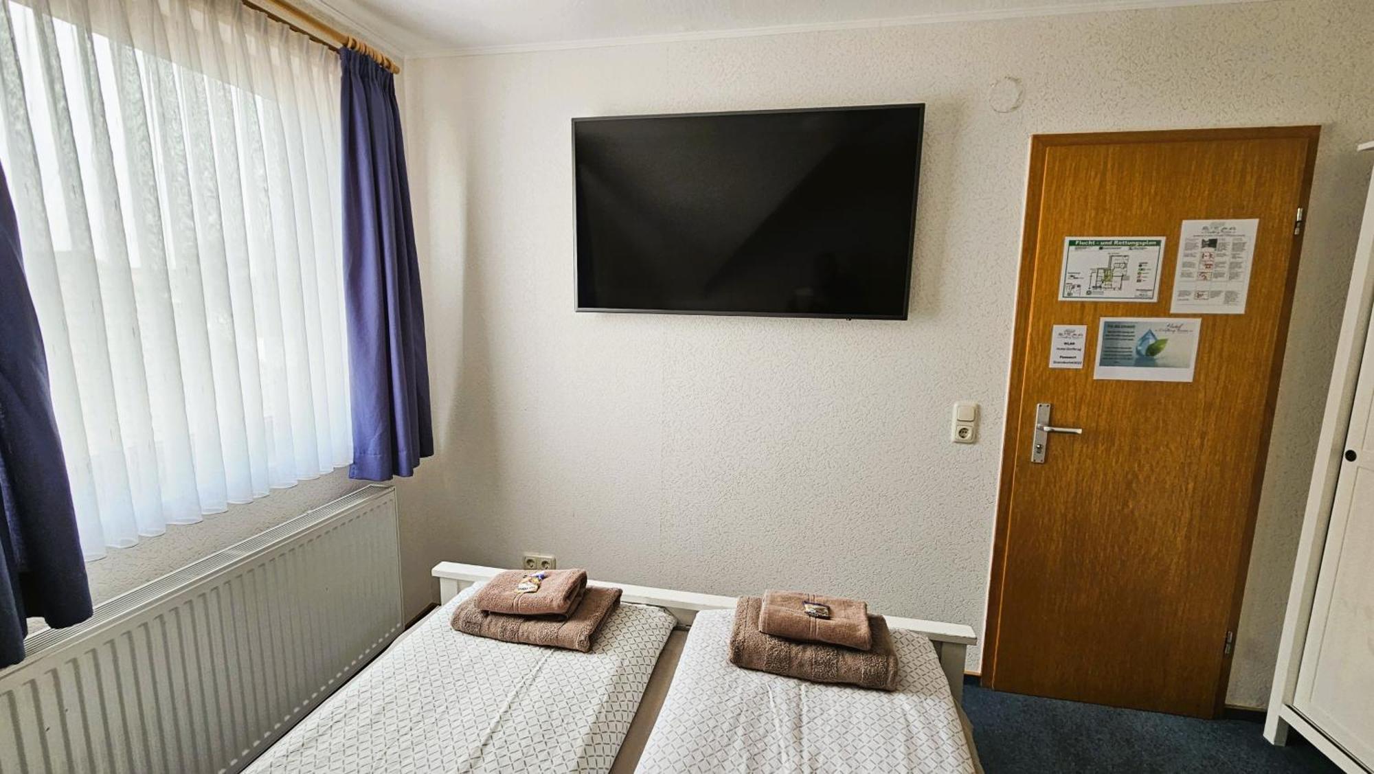 Hotel Dorfkrug Buesum Room photo