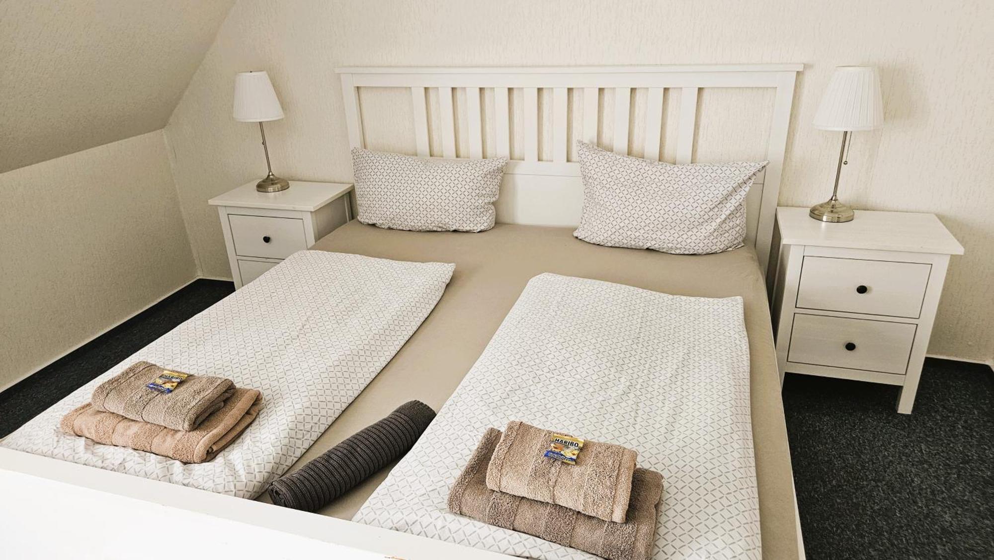 Hotel Dorfkrug Buesum Room photo